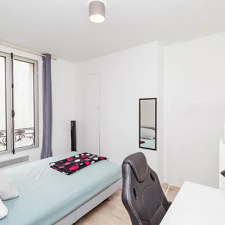 Elegant Bright Apt Апартаменты *